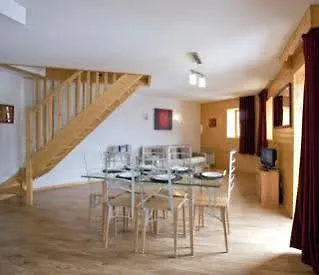 Les Balcons De Recoin - Chamrousseアパートホテル アパートホテル